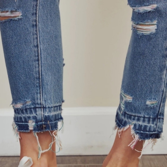 KanCan Sadie Rainbow Thread High Rise Med Wash Distressed Skinny Jeans 11/29 NWT - Picture 2 of 10